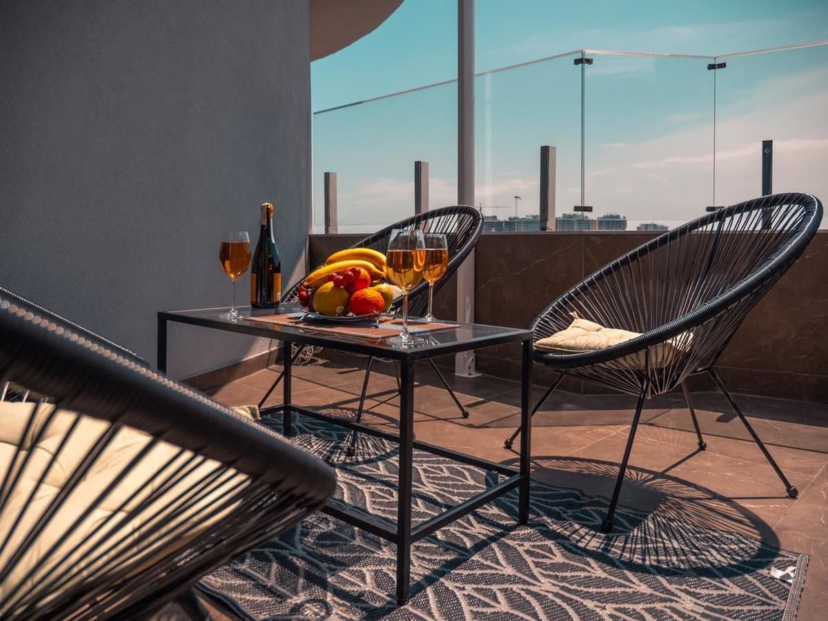 Апартаменты LUXURY party house-penthouse with a sea view Одесса