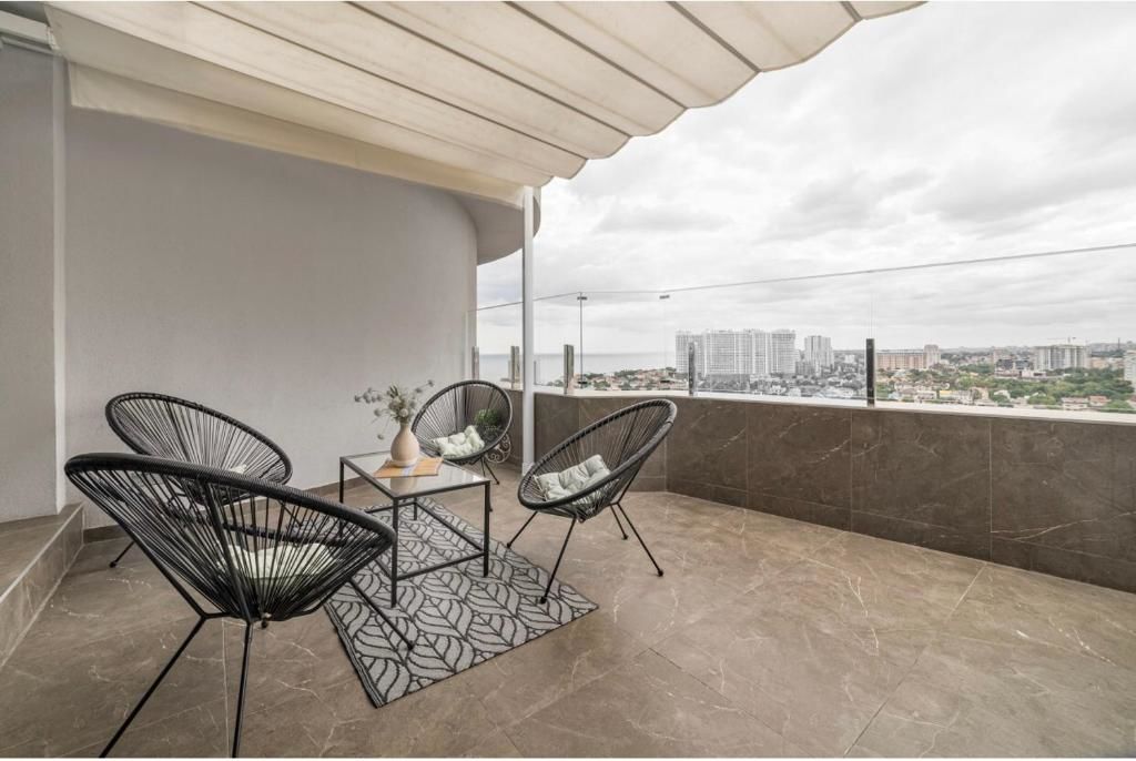 Апартаменты LUXURY party house-penthouse with a sea view Одесса